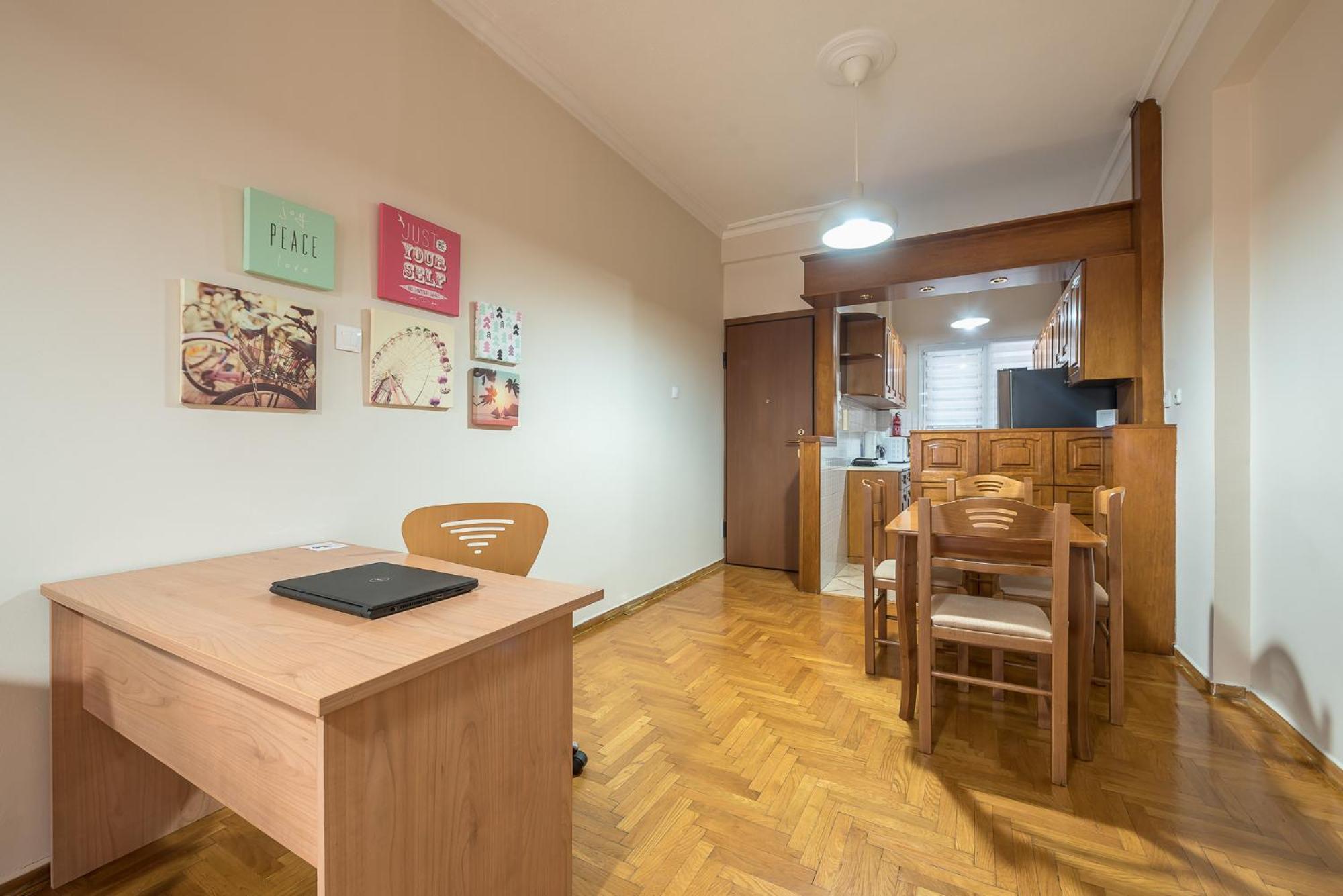 Sofihome Ampelokipi Station * Athènes